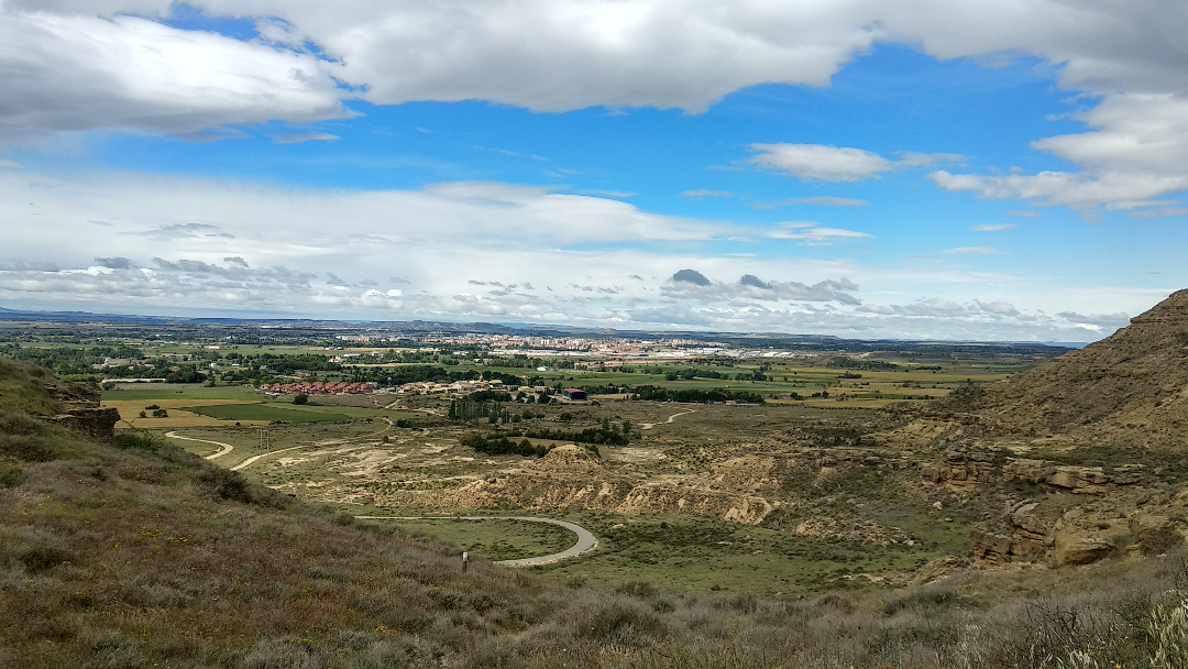 Vista de Huesca desde la subida 