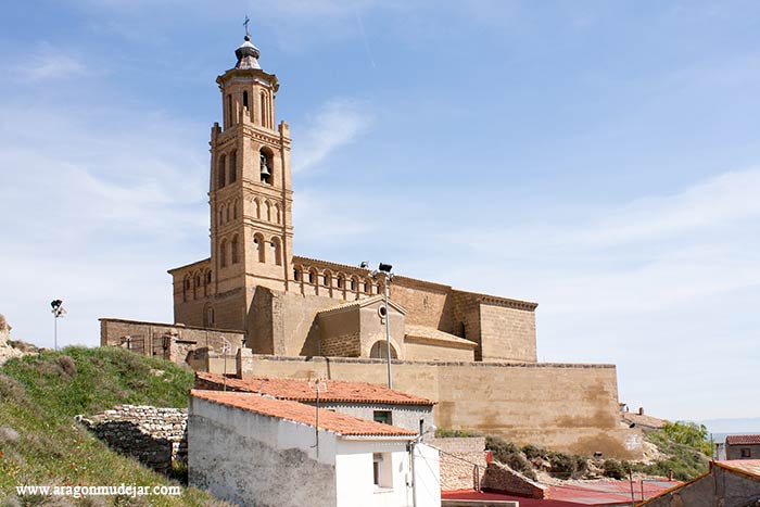 Vista lateral Iglesia de San Jorge de Alcalá de Gurrea