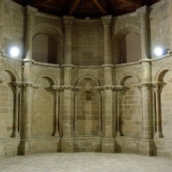 Sala_de_Doña_Petronila._Palacio_Real._Huesca