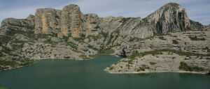 Dam and Synclines of Vadiello
