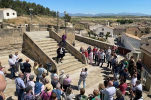 Descubre Almudévar: Un Viaje Teatralizado por la Historia y el Patrimonio de la Corona